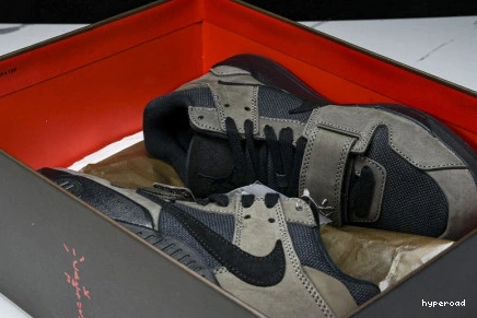 Hyperoad Scott x Check Jordan Cut The Travis 1119